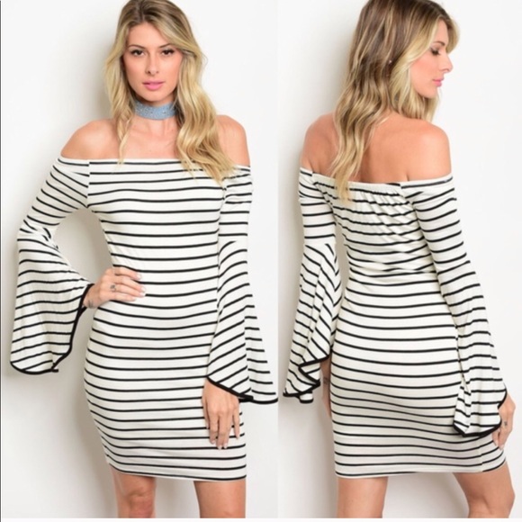 🎉1 SMALL🎉Off the Shoulder Bell Sleeve Dress - Picture 8 of 8
